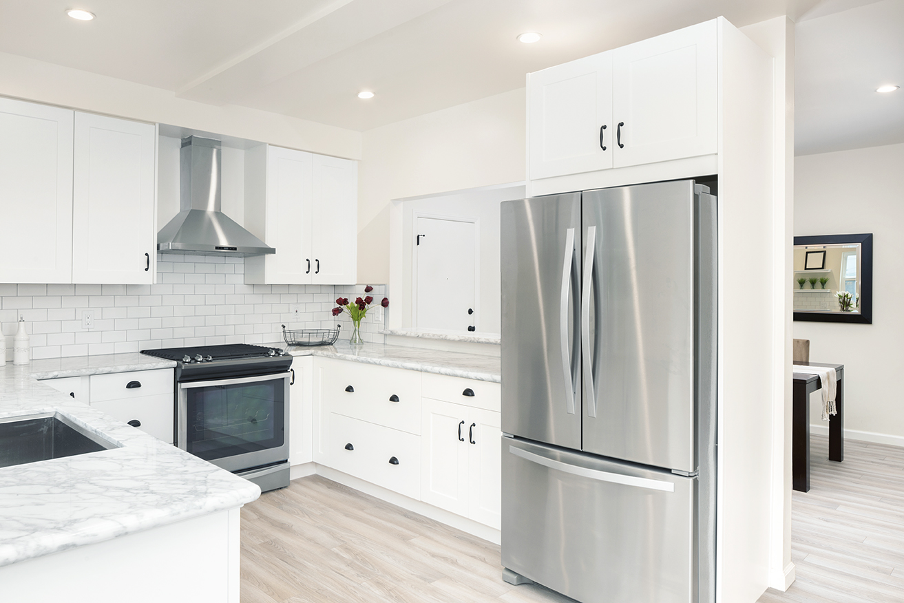 How to Deep Clean an Oven on a Budget Without Fumes in Columbus Ohio